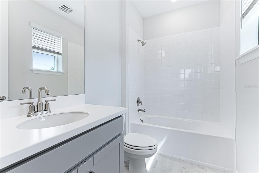 For Rent: $3,600 (4 beds, 3 baths, 2582 Square Feet)