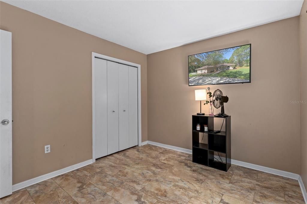 На продажу: $370,000 (3 спален, 2 ванн, 1502 Квадратных фут)