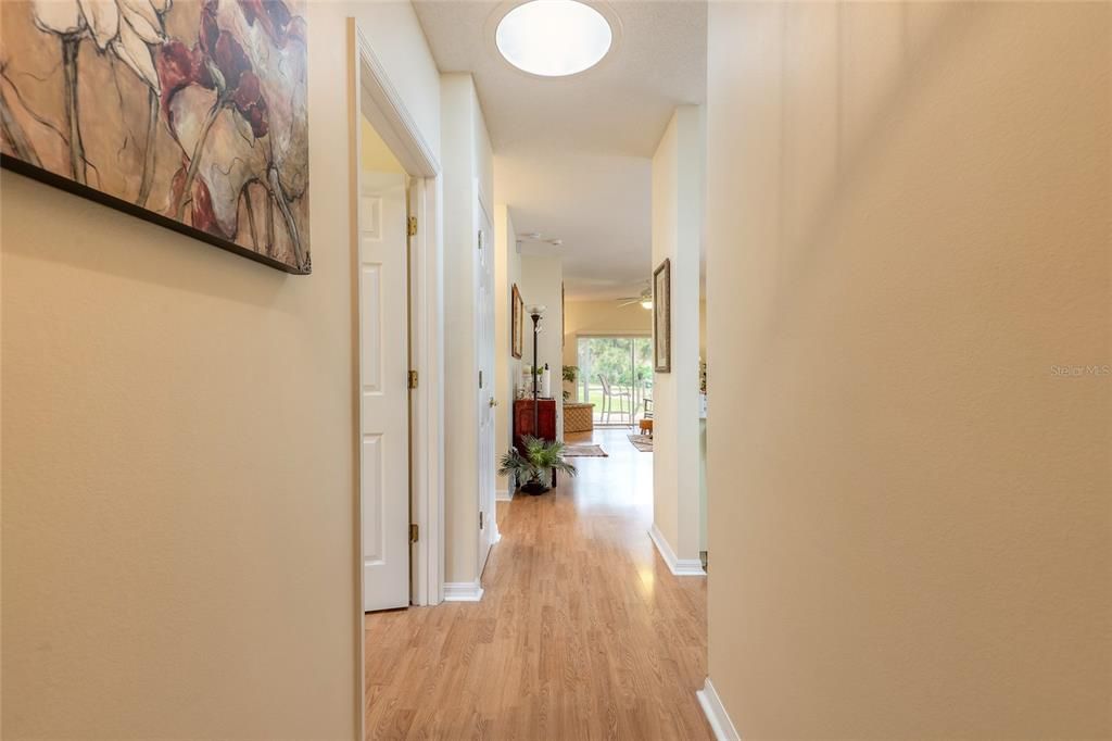 待售: $319,000 (2 贝兹, 2 浴室, 1066 平方英尺)