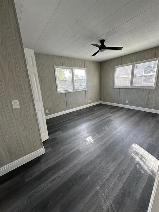 待售: $264,900 (3 贝兹, 2 浴室, 1056 平方英尺)