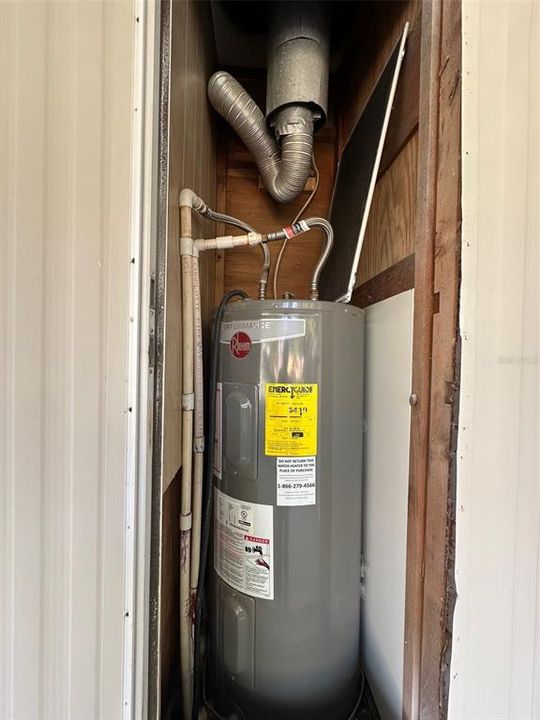 待售: $264,900 (3 贝兹, 2 浴室, 1056 平方英尺)