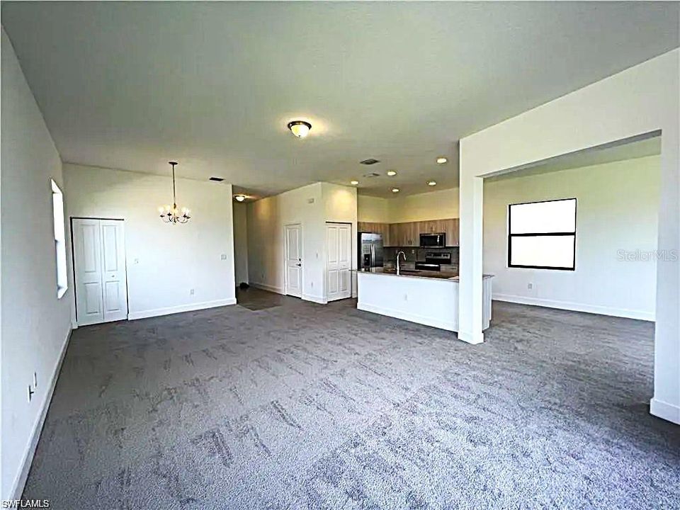 待售: $392,000 (3 贝兹, 2 浴室, 1788 平方英尺)