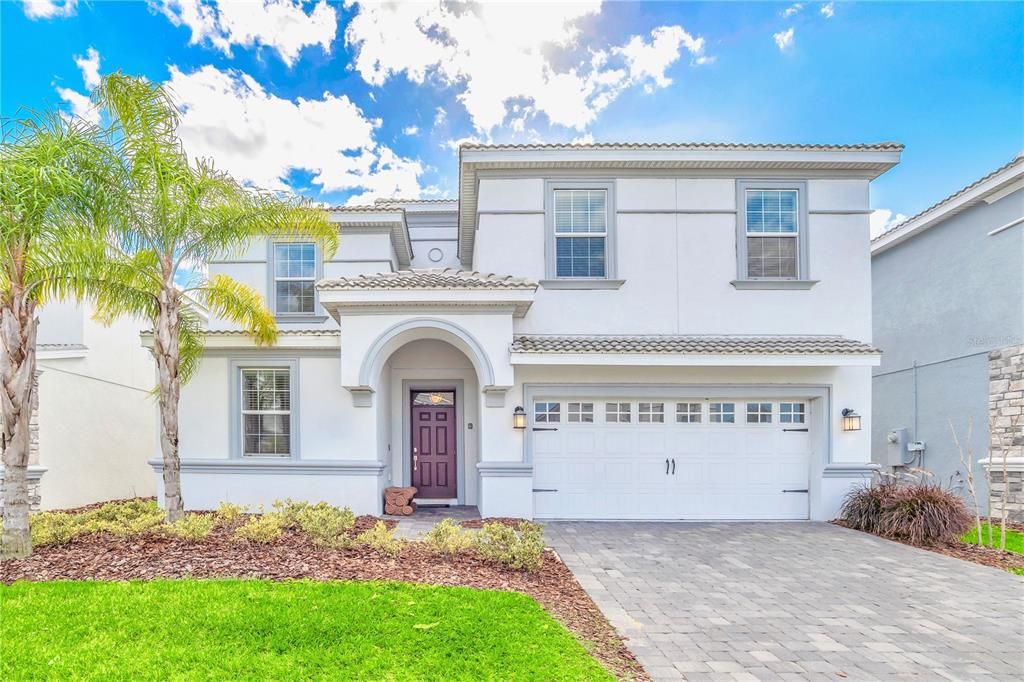 For Sale: $670,000 (8 beds, 5 baths, 3909 Square Feet)