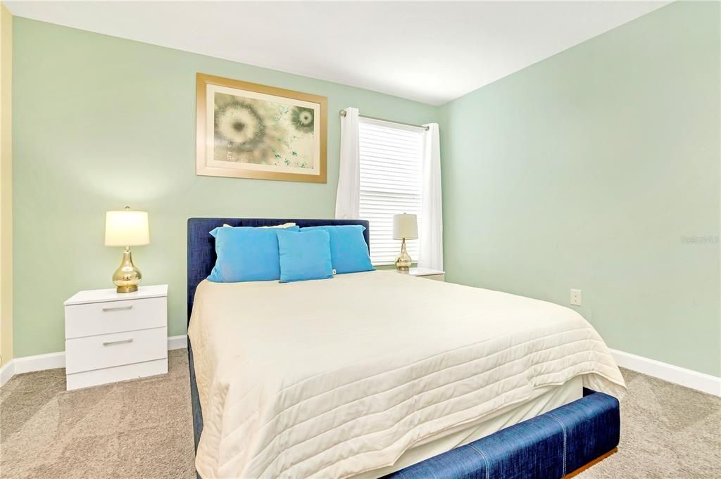 For Sale: $670,000 (8 beds, 5 baths, 3909 Square Feet)