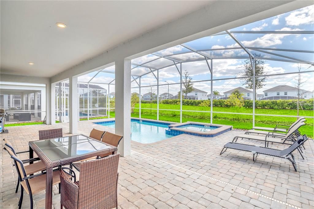 For Sale: $670,000 (8 beds, 5 baths, 3909 Square Feet)