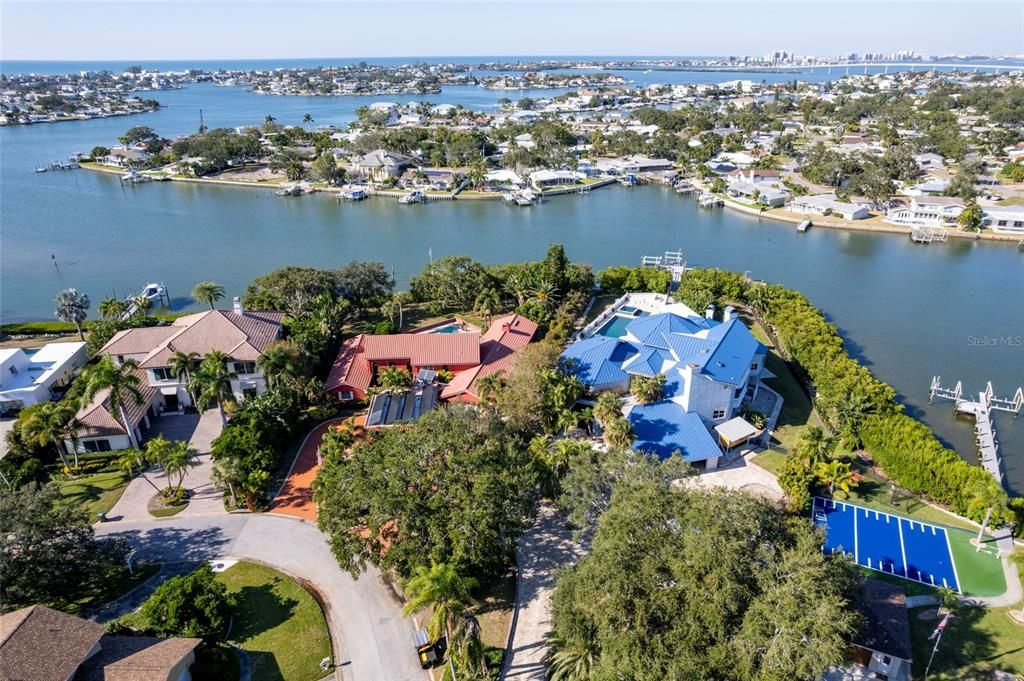 En Venta: $8,000,000 (6 camas, 8 baños, 11994 Pies cuadrados)