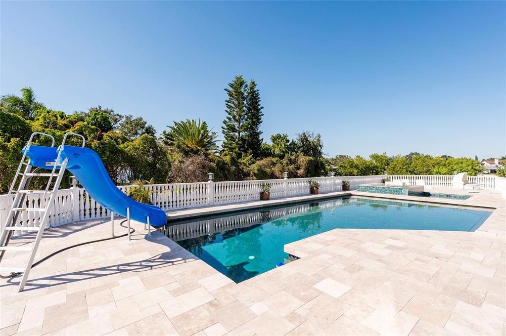 En Venta: $8,000,000 (6 camas, 8 baños, 11994 Pies cuadrados)