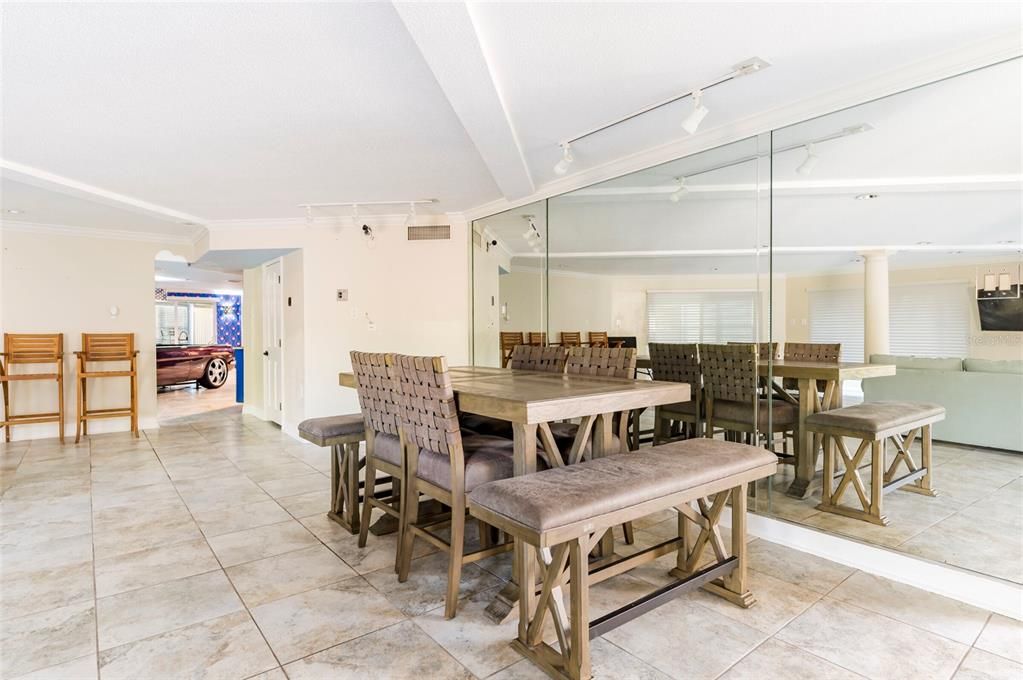 En Venta: $8,000,000 (6 camas, 8 baños, 11994 Pies cuadrados)