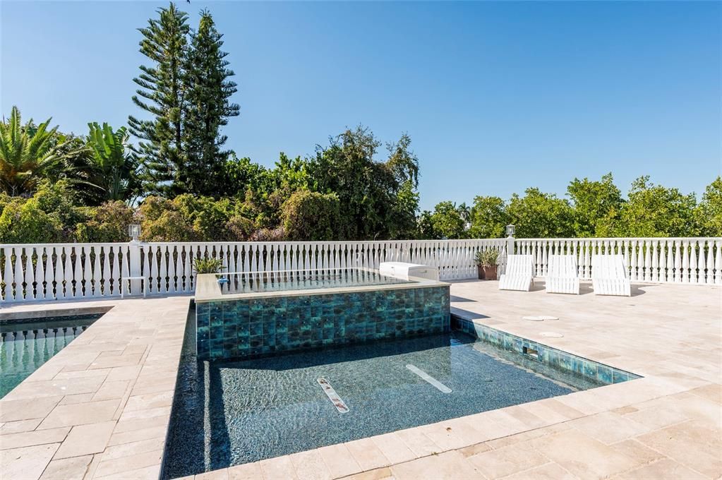 En Venta: $8,000,000 (6 camas, 8 baños, 11994 Pies cuadrados)