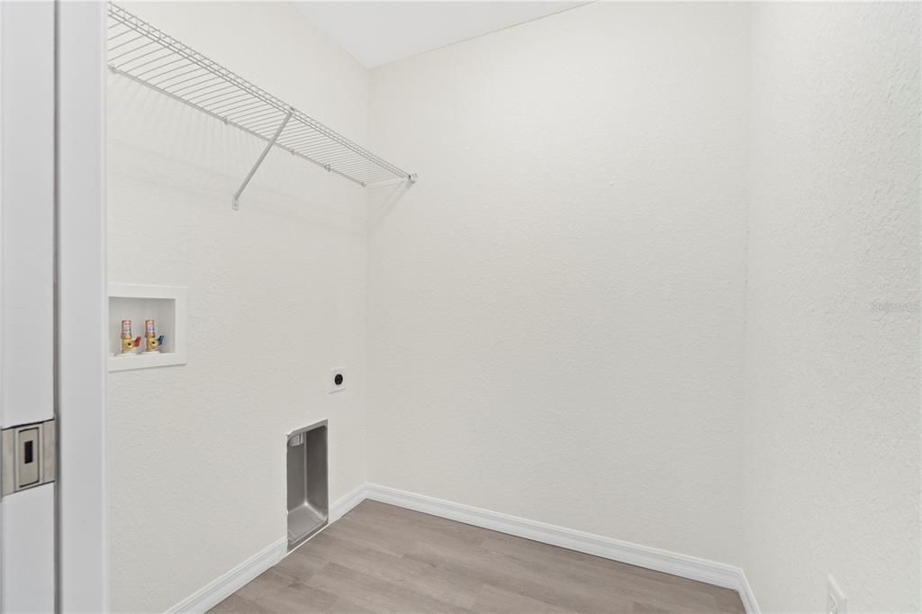 En Venta: $229,900 (3 camas, 2 baños, 1317 Pies cuadrados)