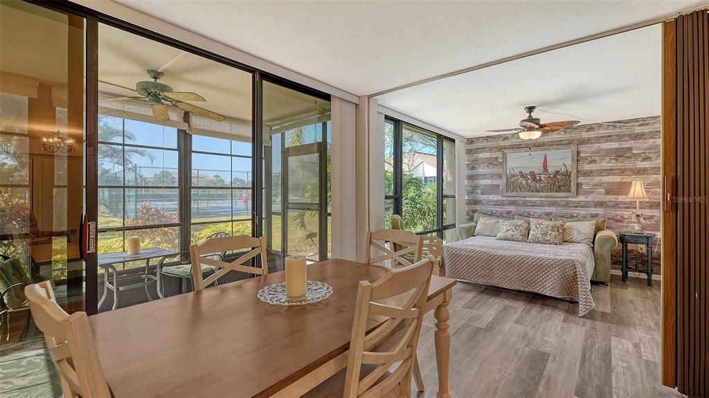 For Sale: $169,900 (2 beds, 2 baths, 940 Square Feet)