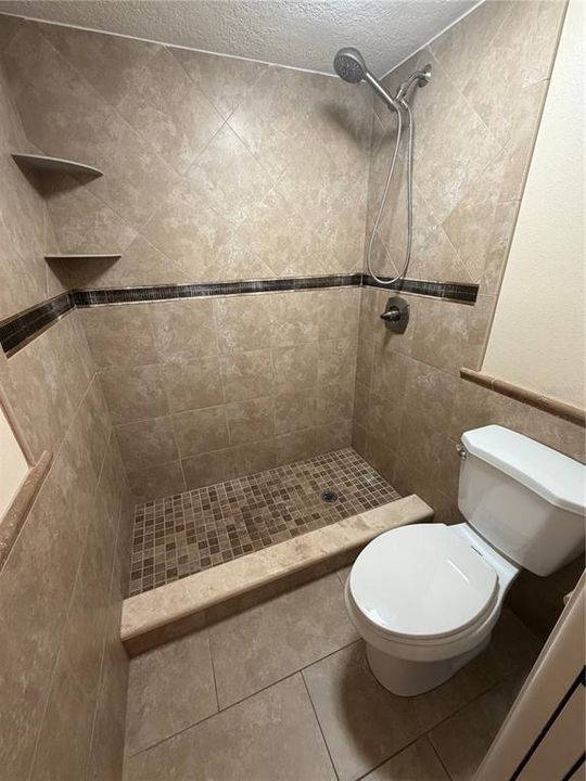 For Rent: $1,900 (2 beds, 2 baths, 1024 Square Feet)