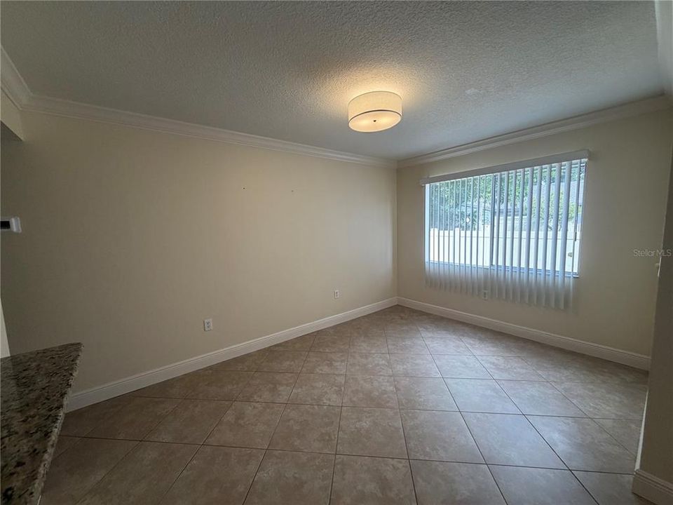 For Rent: $1,900 (2 beds, 2 baths, 1024 Square Feet)