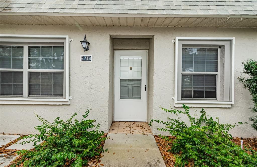 На продажу: $149,000 (2 спален, 2 ванн, 923 Квадратных фут)