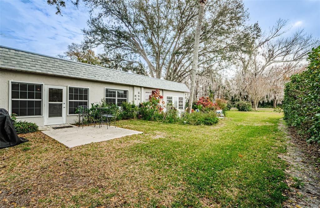 На продажу: $149,000 (2 спален, 2 ванн, 923 Квадратных фут)