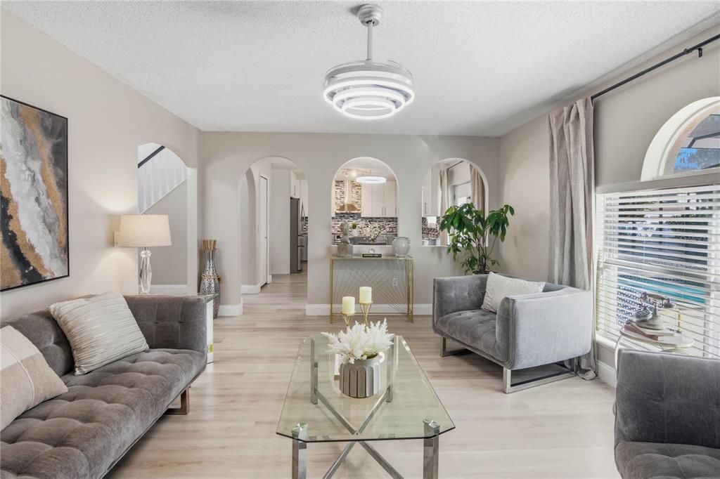 Activo con contrato: $525,000 (4 camas, 2 baños, 2192 Pies cuadrados)