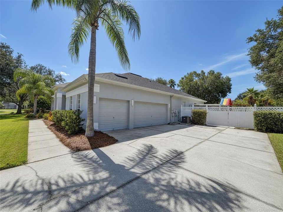 待售: $759,900 (4 贝兹, 3 浴室, 2785 平方英尺)