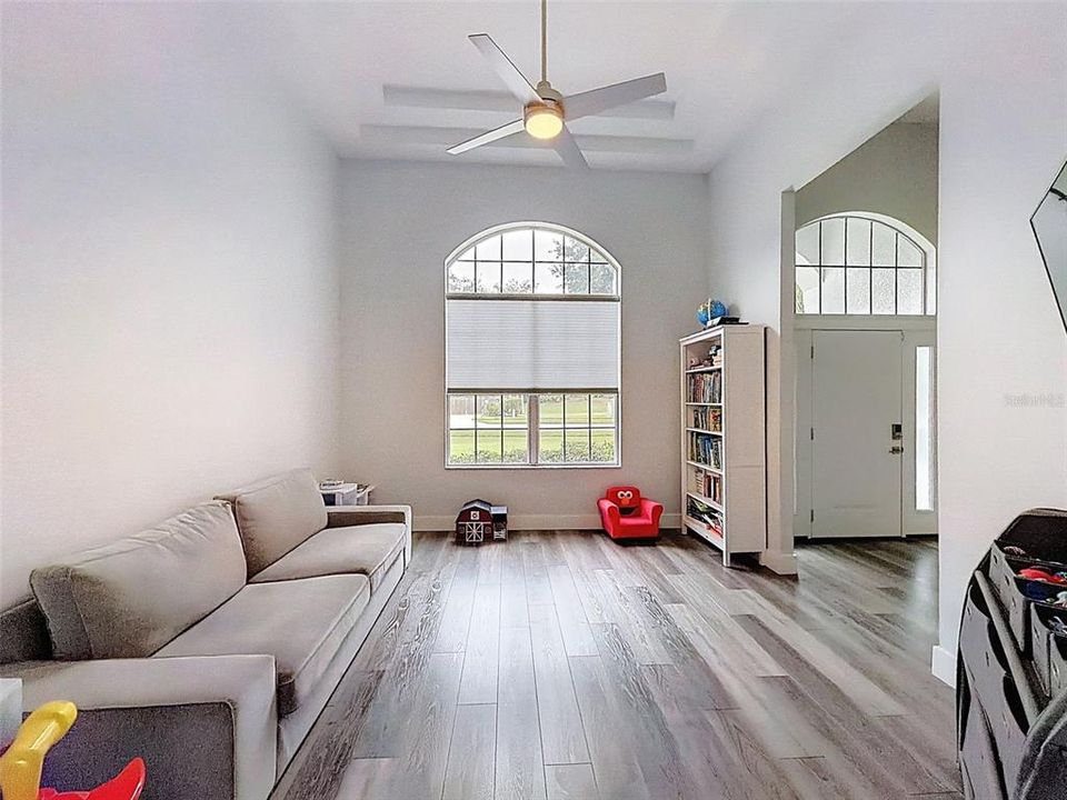 待售: $759,900 (4 贝兹, 3 浴室, 2785 平方英尺)