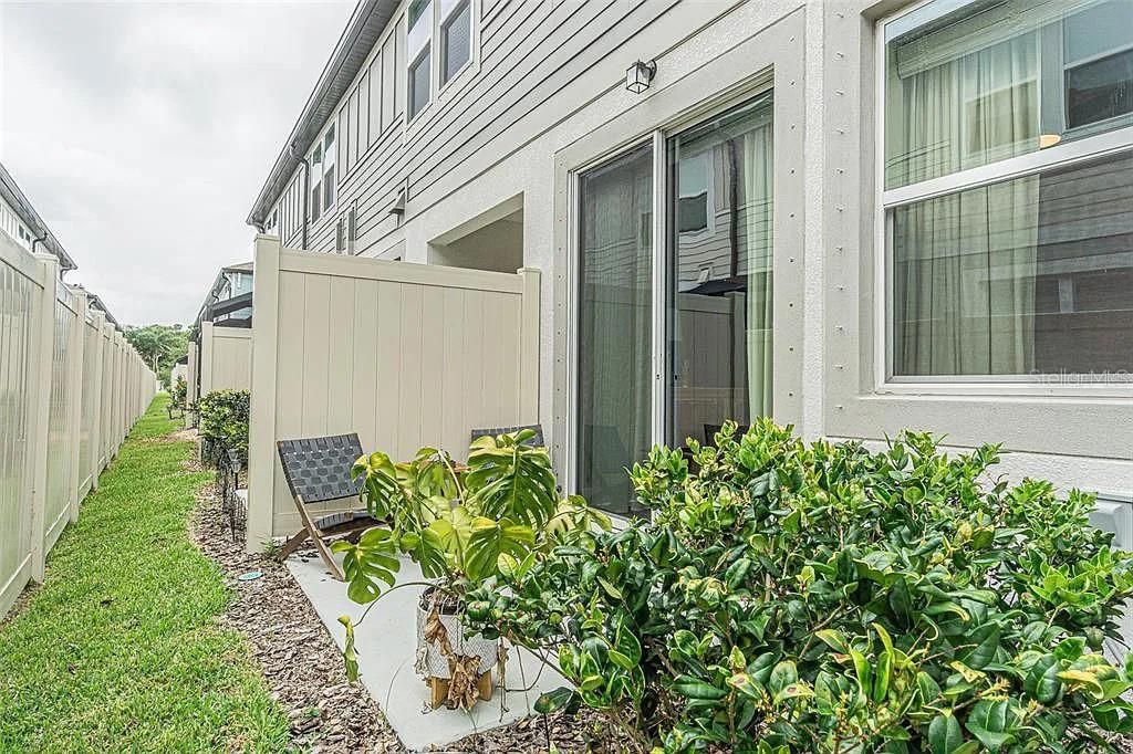 В аренду: $2,695 (2 спален, 2 ванн, 1571 Квадратных фут)