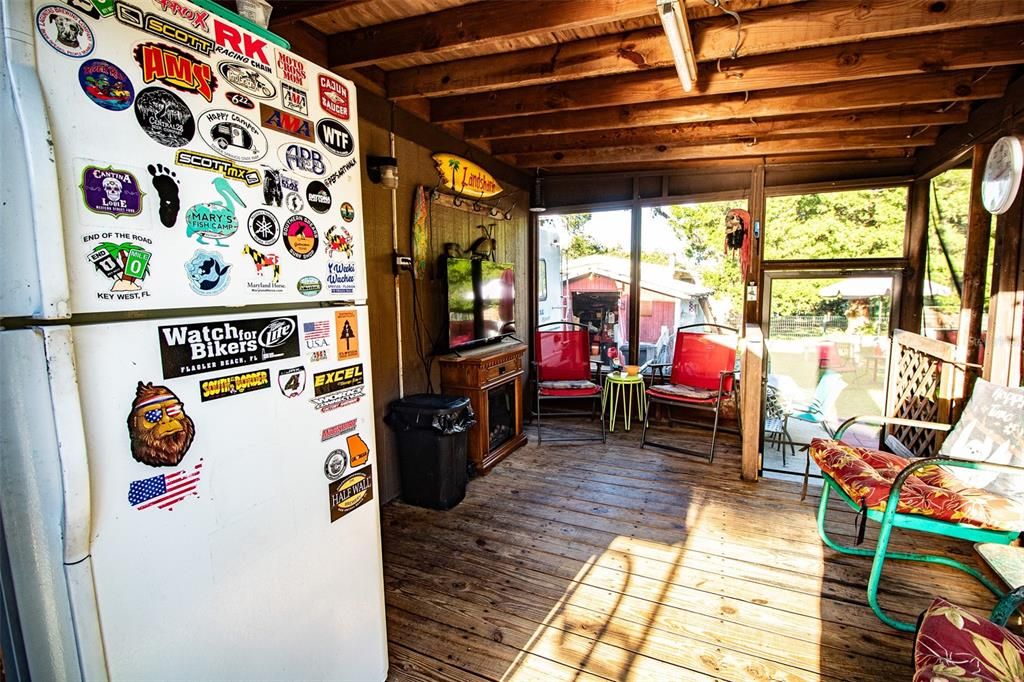 На продажу: $229,000 (3 спален, 2 ванн, 1248 Квадратных фут)