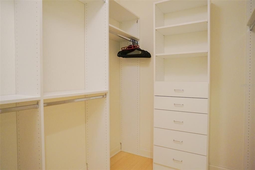 待售: $1,099,000 (2 贝兹, 2 浴室, 1619 平方英尺)