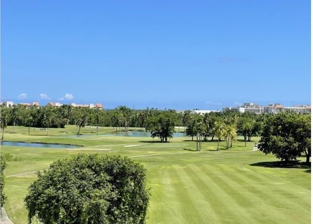 For Sale: $350,000 (1 beds, 1 baths, 595 Square Feet)