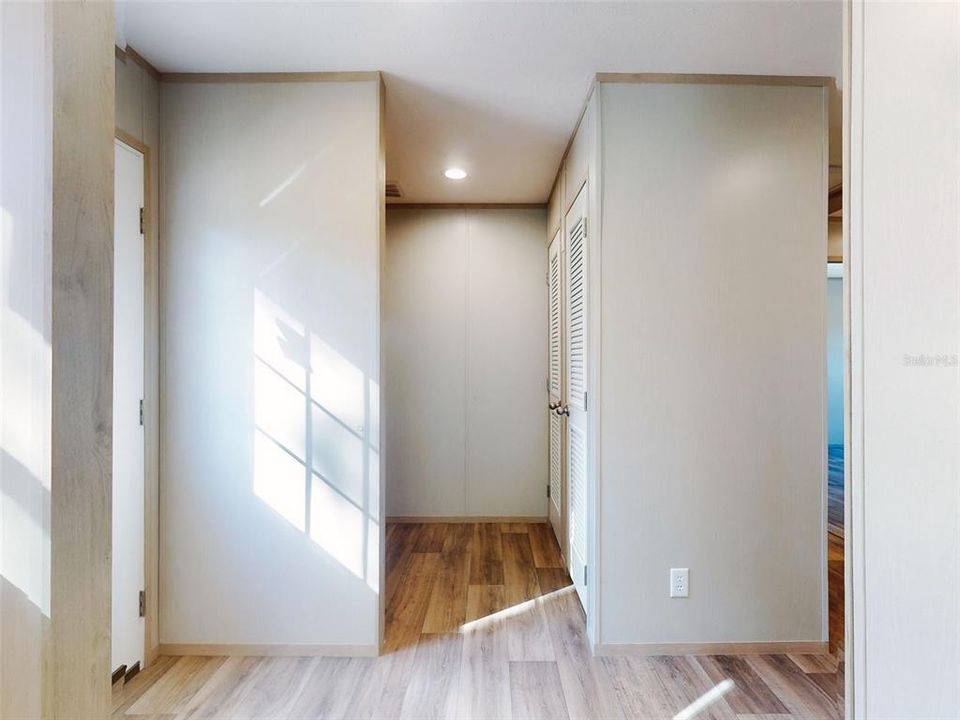 For Sale: $237,900 (4 beds, 2 baths, 1580 Square Feet)