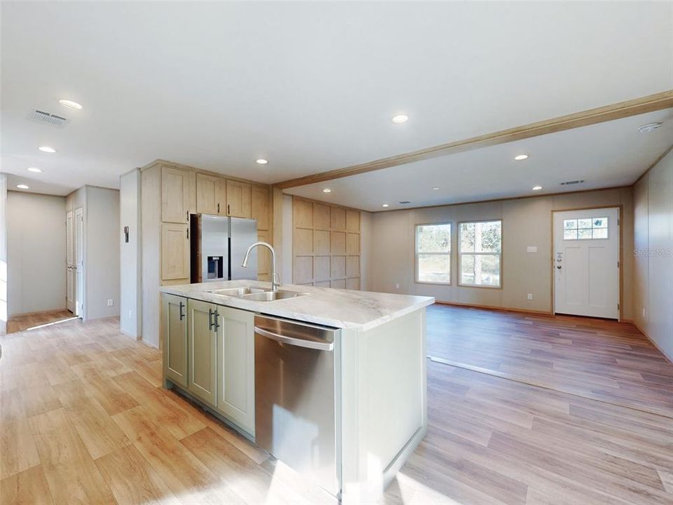 For Sale: $237,900 (4 beds, 2 baths, 1580 Square Feet)