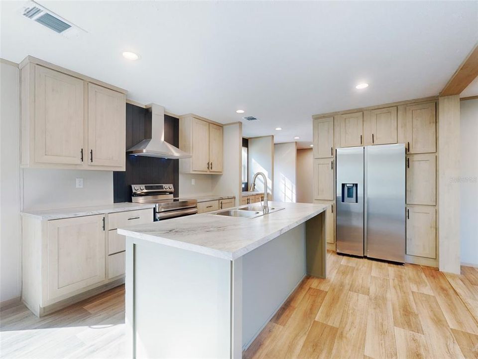 For Sale: $237,900 (4 beds, 2 baths, 1580 Square Feet)