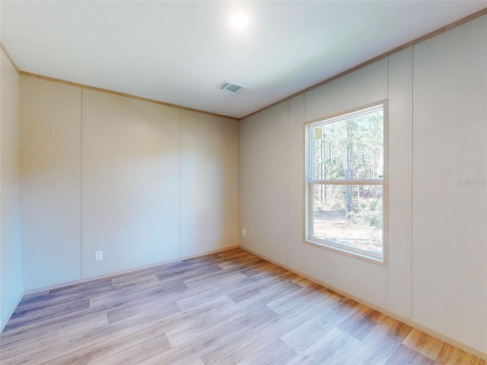 For Sale: $237,900 (4 beds, 2 baths, 1580 Square Feet)