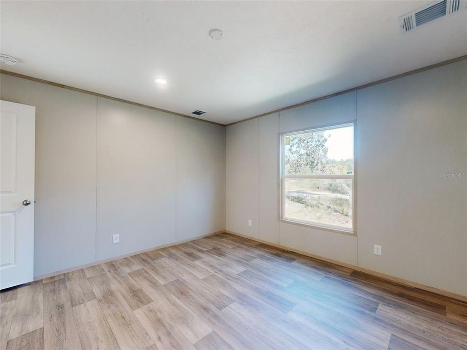 For Sale: $237,900 (4 beds, 2 baths, 1580 Square Feet)