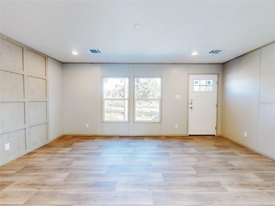 For Sale: $237,900 (4 beds, 2 baths, 1580 Square Feet)