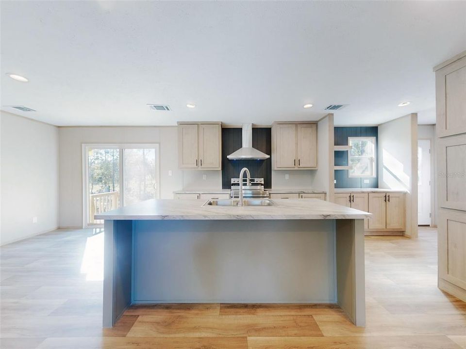 For Sale: $237,900 (4 beds, 2 baths, 1580 Square Feet)