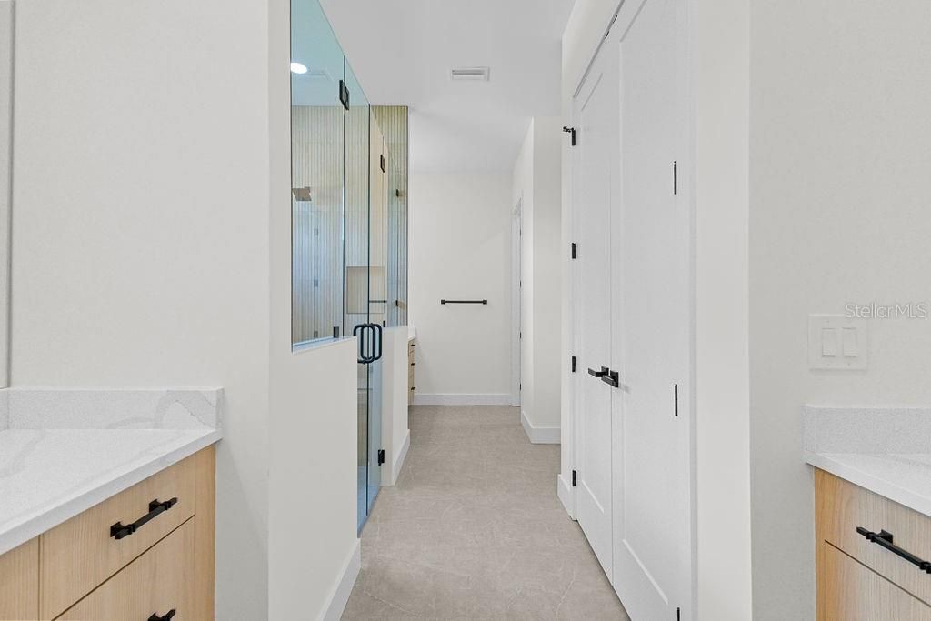 En Venta: $1,490,000 (5 camas, 4 baños, 3781 Pies cuadrados)