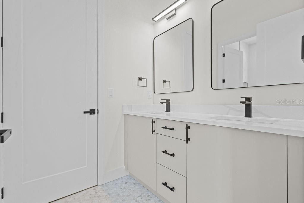 En Venta: $1,490,000 (5 camas, 4 baños, 3781 Pies cuadrados)