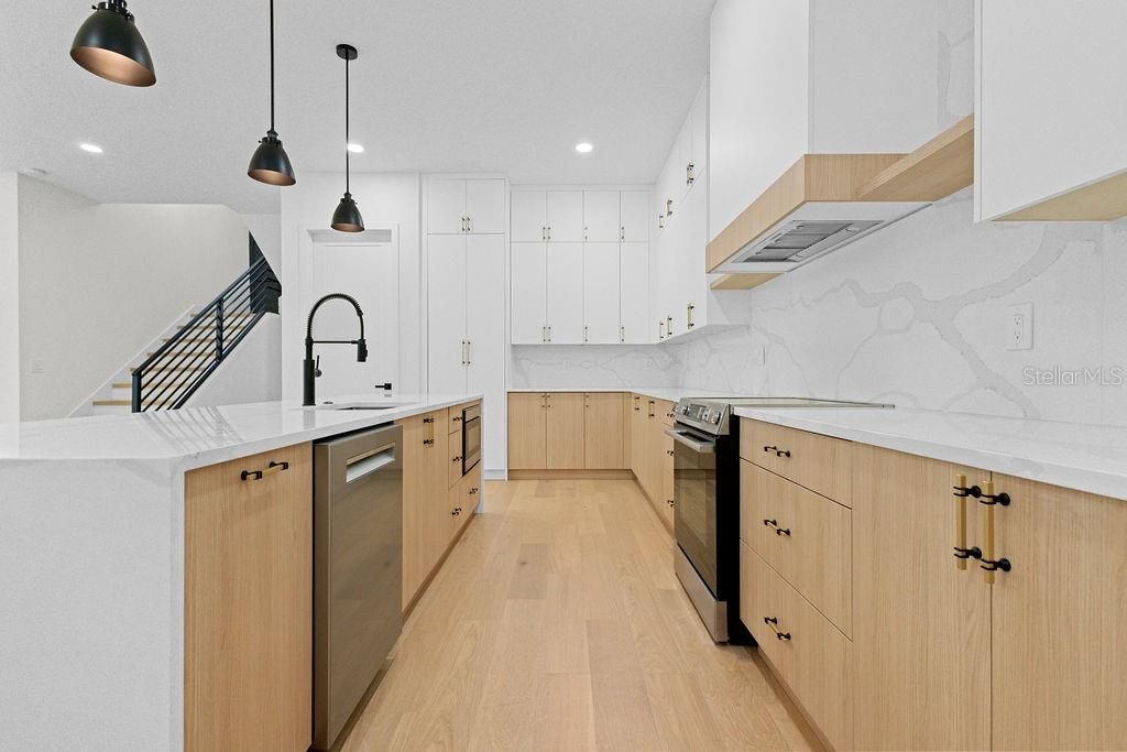 En Venta: $1,490,000 (5 camas, 4 baños, 3781 Pies cuadrados)