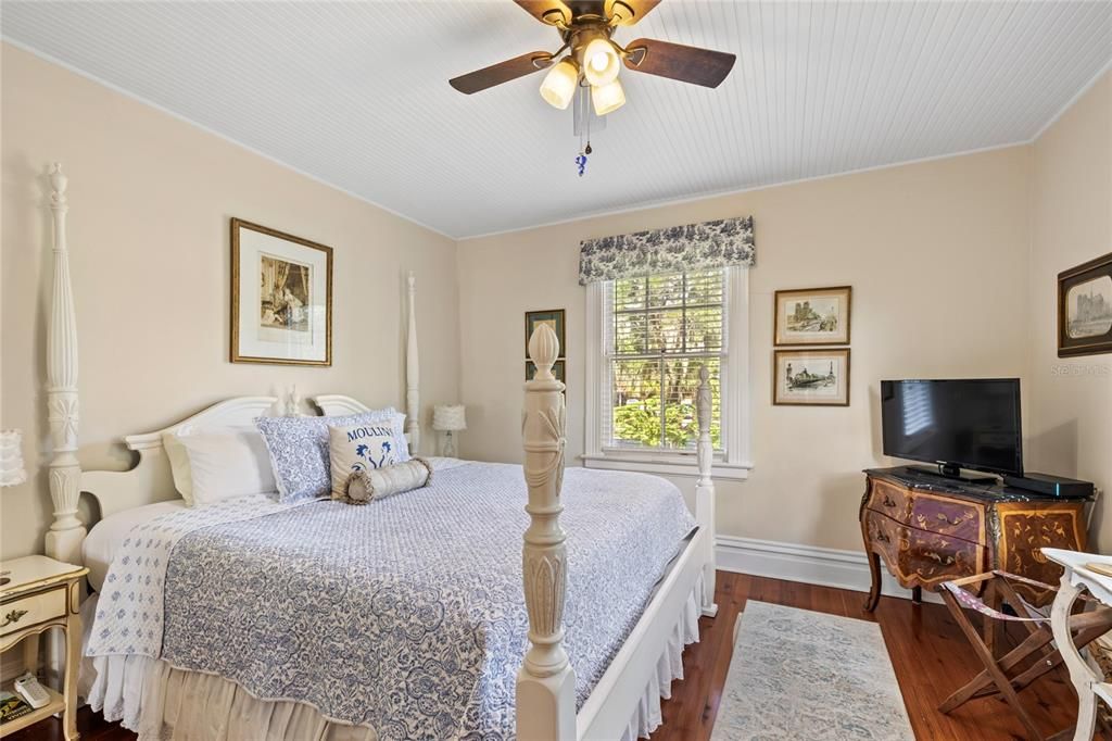 待售: $1,675,000 (7 贝兹, 8 浴室, 4552 平方英尺)