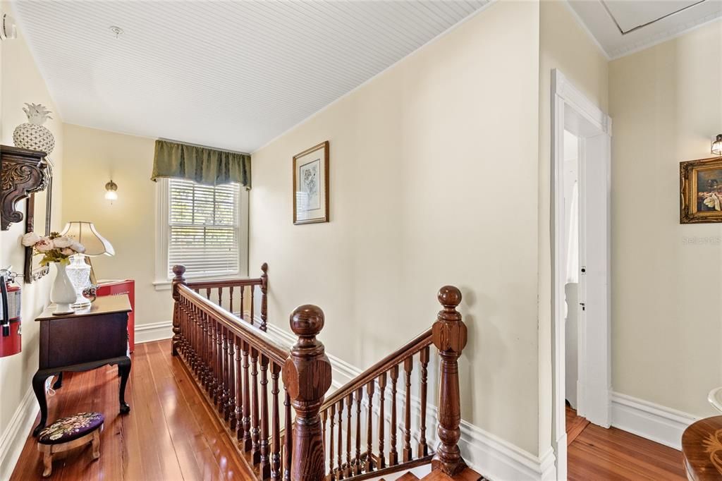 待售: $1,675,000 (7 贝兹, 8 浴室, 4552 平方英尺)