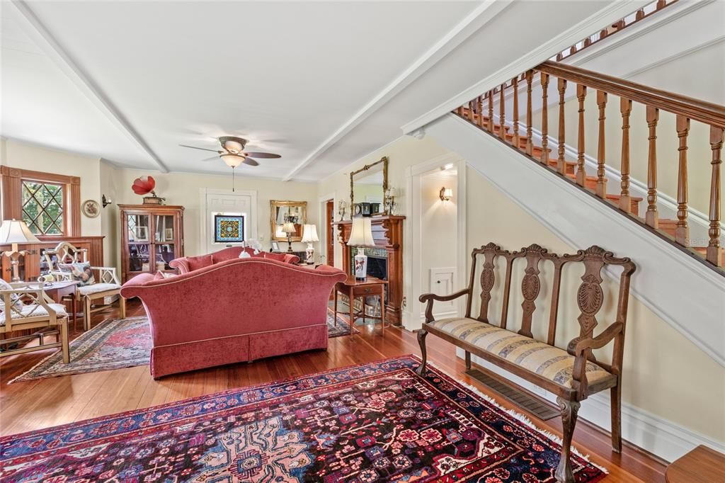 待售: $1,675,000 (7 贝兹, 8 浴室, 4552 平方英尺)