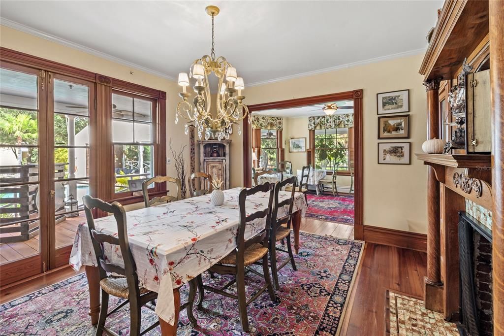 待售: $1,675,000 (7 贝兹, 8 浴室, 4552 平方英尺)