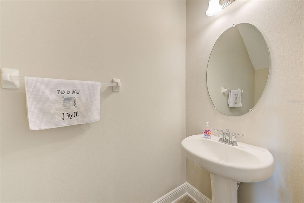 En Venta: $395,000 (2 camas, 2 baños, 1571 Pies cuadrados)