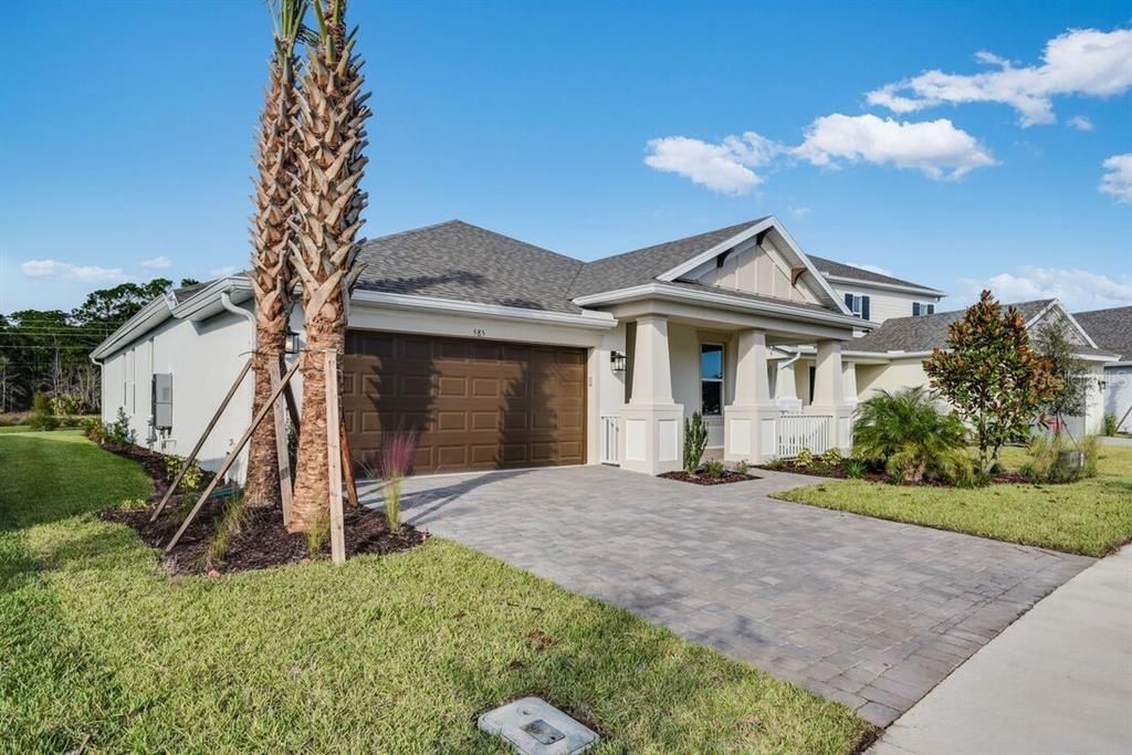 Activo con contrato: $496,034 (3 camas, 2 baños, 2055 Pies cuadrados)