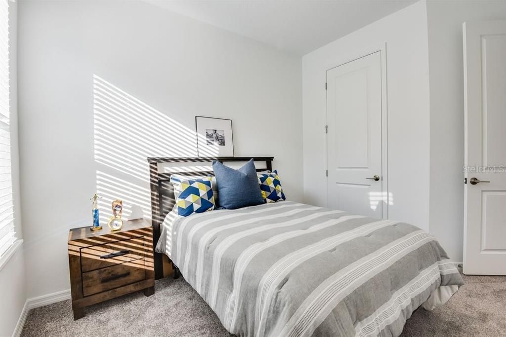 Activo con contrato: $496,034 (3 camas, 2 baños, 2055 Pies cuadrados)