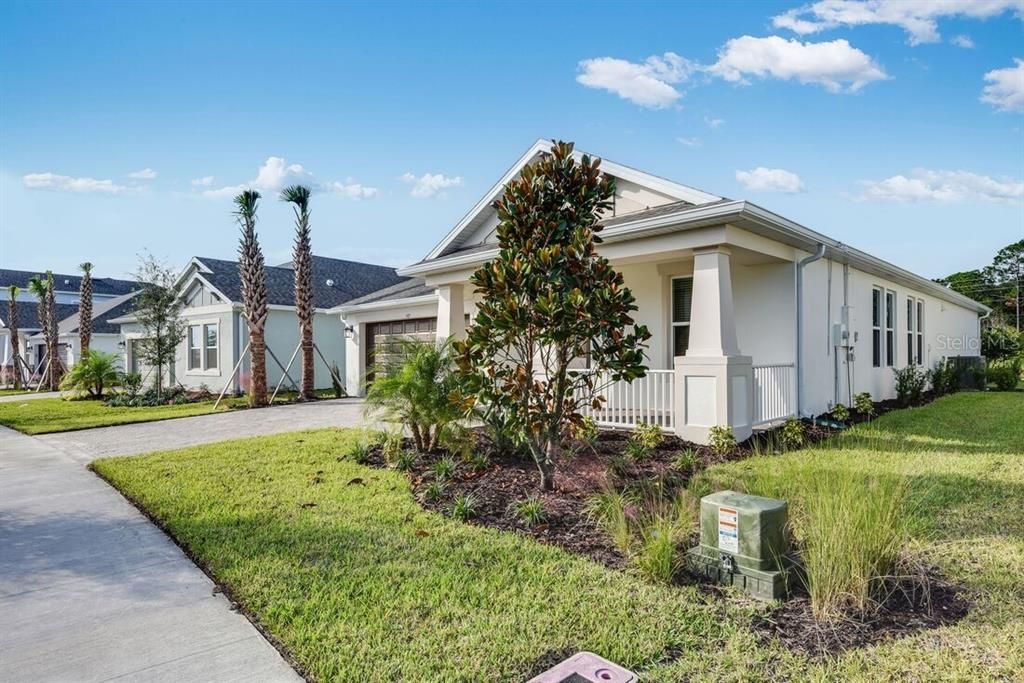 Activo con contrato: $496,034 (3 camas, 2 baños, 2055 Pies cuadrados)