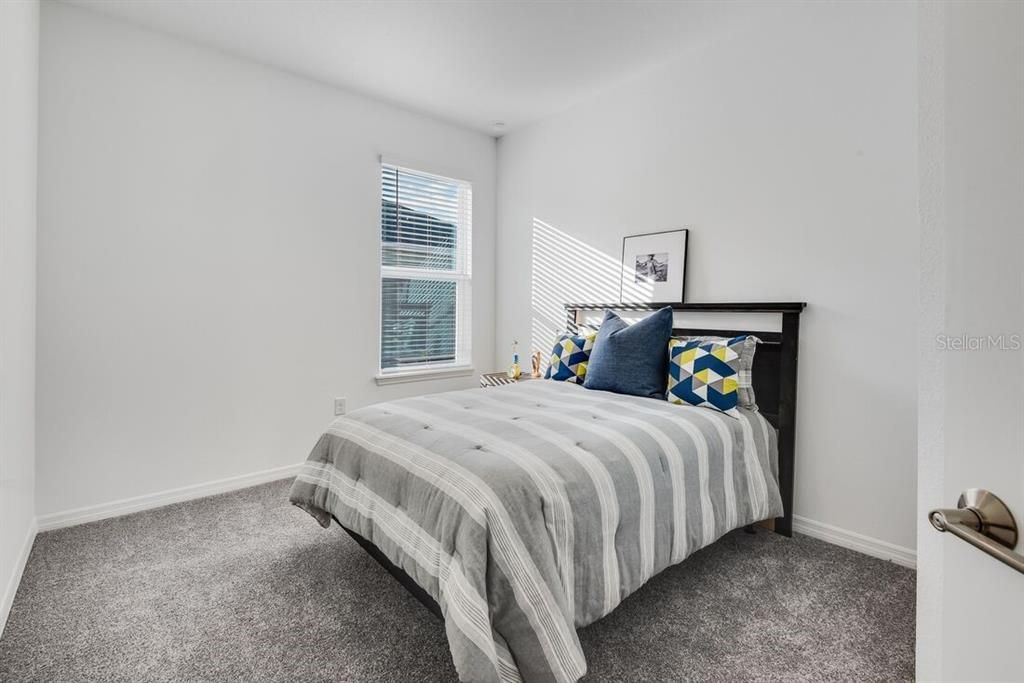 Activo con contrato: $496,034 (3 camas, 2 baños, 2055 Pies cuadrados)