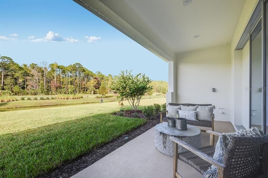 Activo con contrato: $496,034 (3 camas, 2 baños, 2055 Pies cuadrados)