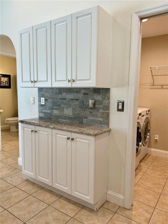 For Sale: $467,000 (3 beds, 2 baths, 1819 Square Feet)