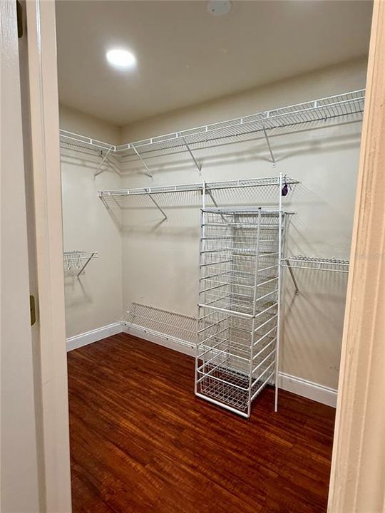 For Sale: $467,000 (3 beds, 2 baths, 1819 Square Feet)