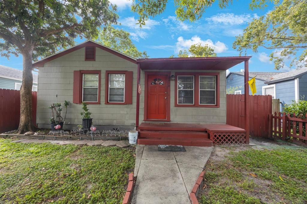 Недавно продано: $449,000 (3 спален, 2 ванн, 1339 Квадратных фут)