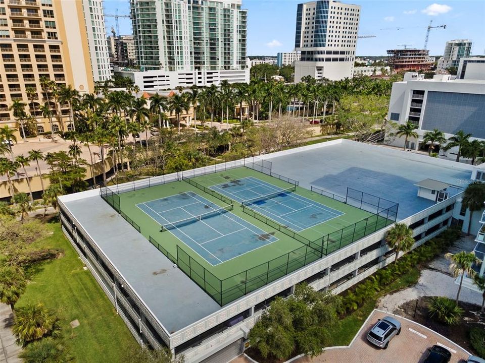 待售: $999,000 (2 贝兹, 2 浴室, 1575 平方英尺)